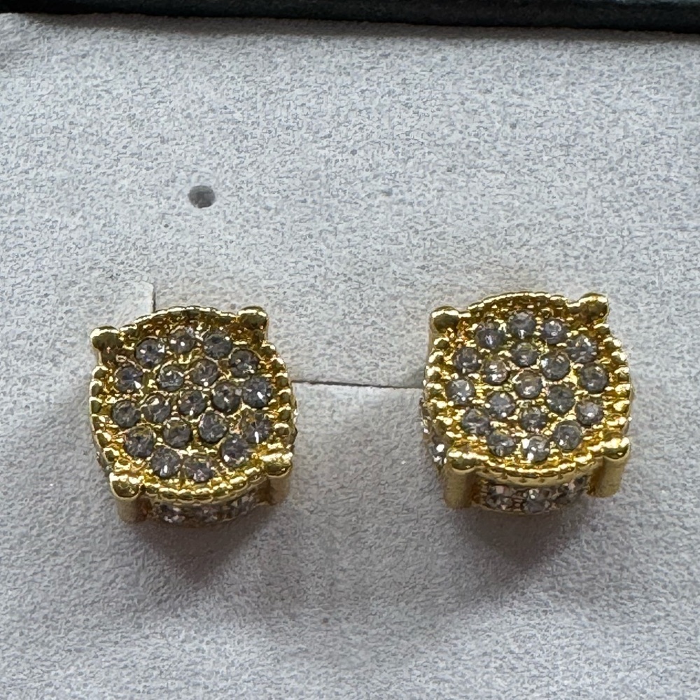CZ MICRO NAIL GOLDTONE STUD EARRINGS BOXED ANS READY TO GIFT - Picture 4 of 12
